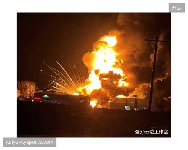 《向余望登场二十五分钟被换》——从“爆红”到“爆炸”的真相解密